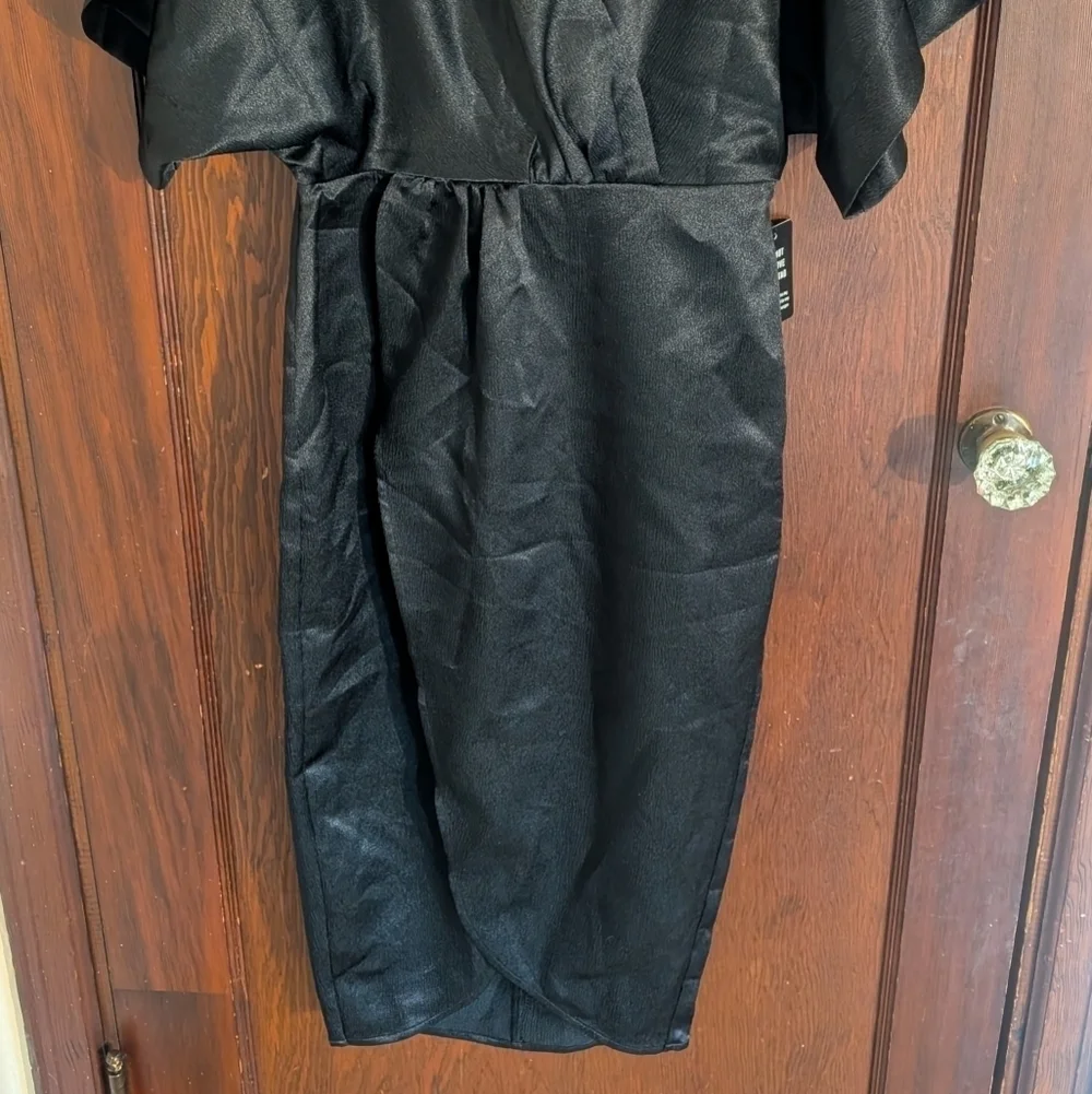 New With Tags Express Black LBD Classic Short Sleeve Dress Size XS